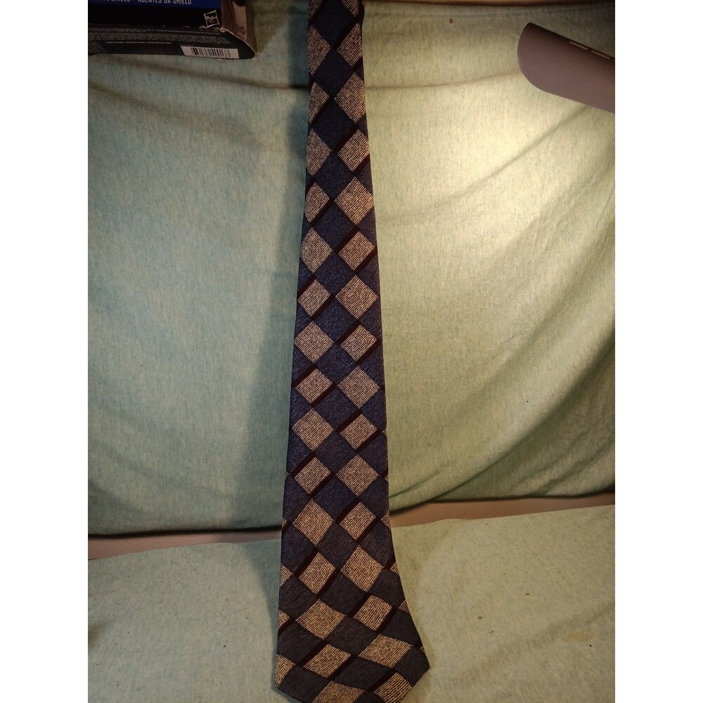 Surrey Tie 100% Silk Mens Necktie Geometric Made In USA 3.75" x 62" Blue/Gray